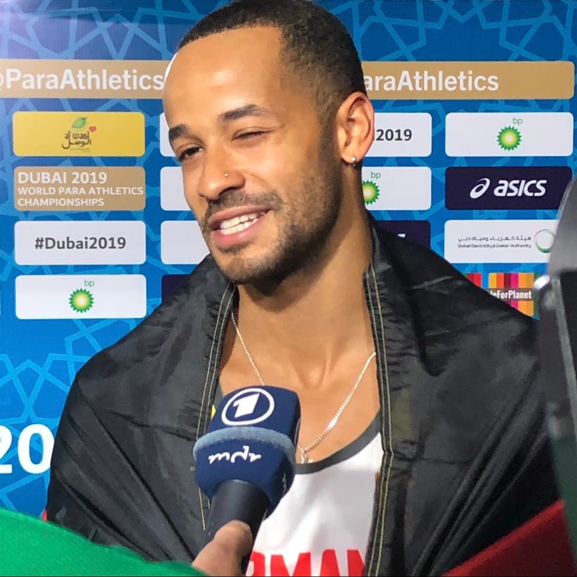 Léon Schäfer im TV-Interview bei der WM in Dubai 2019